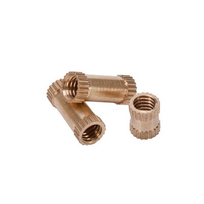 ANSI Padrão de tamanho personalizado Tratamento de água DIN Brass Knurled Nut Insert com acabamento passivado no sistema de medição métrica