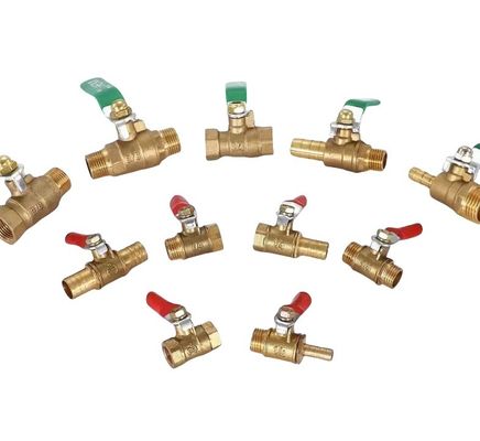 Conexão Nipple resistente à corrosão 1/2 &quot;-1&quot; Brass Threaded Fittings Casting Brass Female Thread Tee com código de cabeça redonda