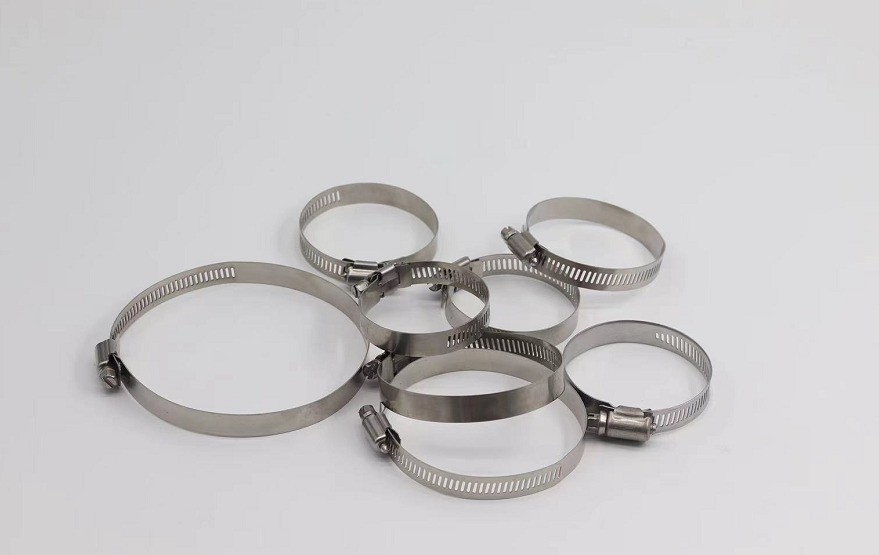 Instalação rápida SS304 pinça de mangueira em estilo alemão com material de aço carbono e sistema métrico de medição em estoque